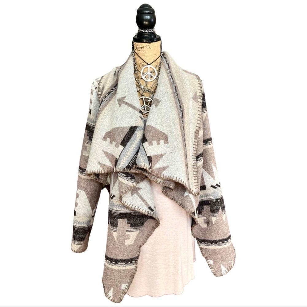 PAPARAZZI by Biz CLOTHING Aztec Tribal Western coat jacket size L - LARGE